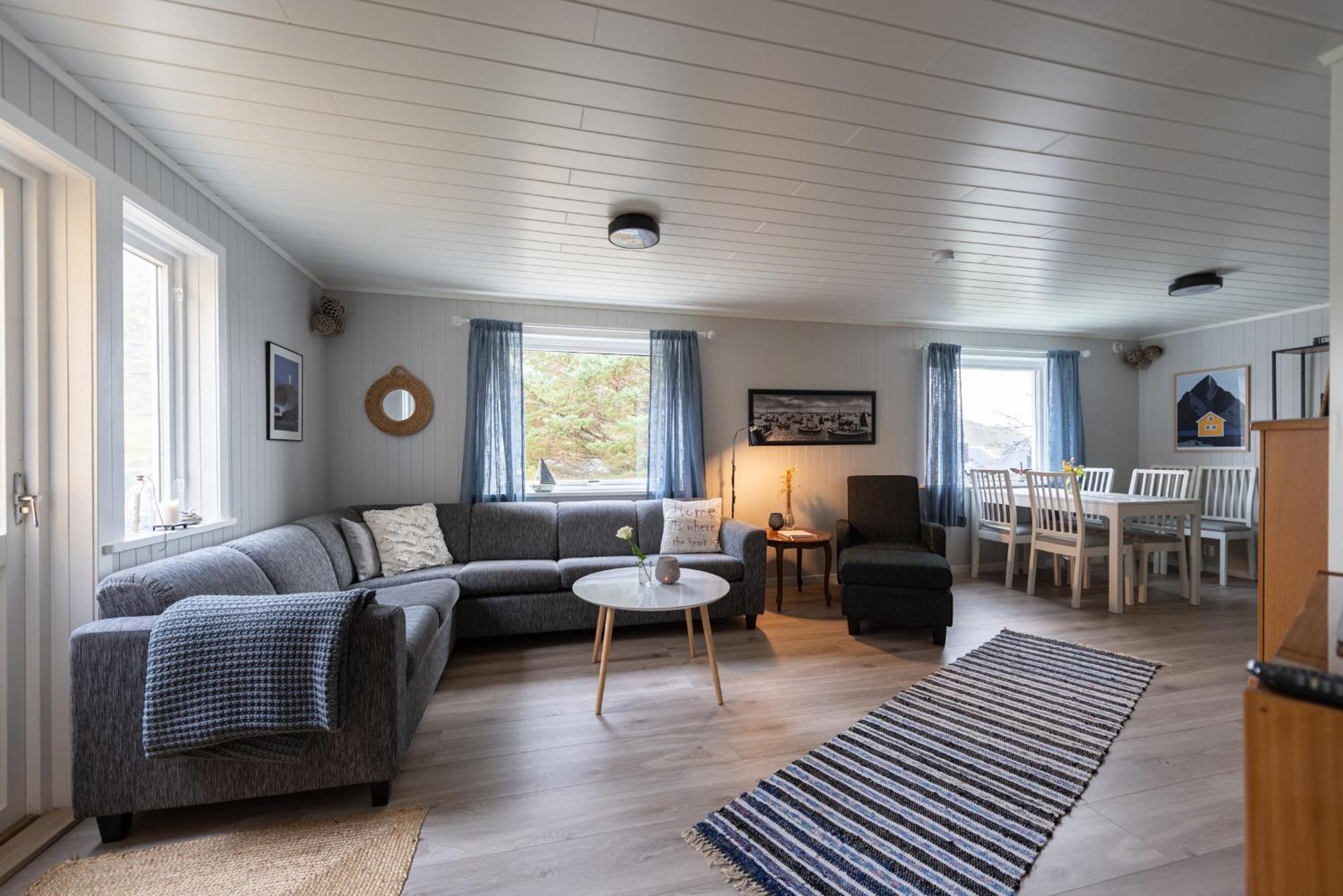 Cozy House By The Fjord In The Heart Of Lofoten Reine Exterior foto