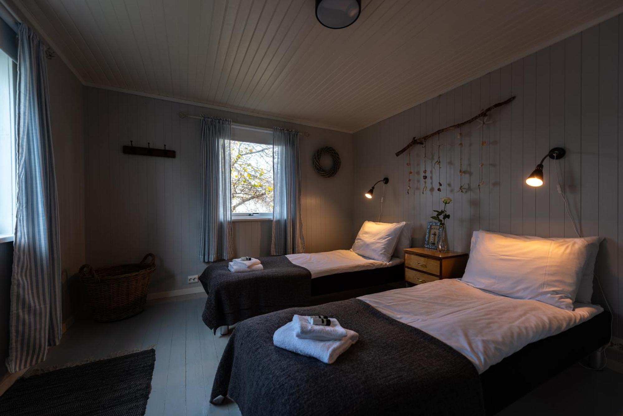 Cozy House By The Fjord In The Heart Of Lofoten Reine Exterior foto