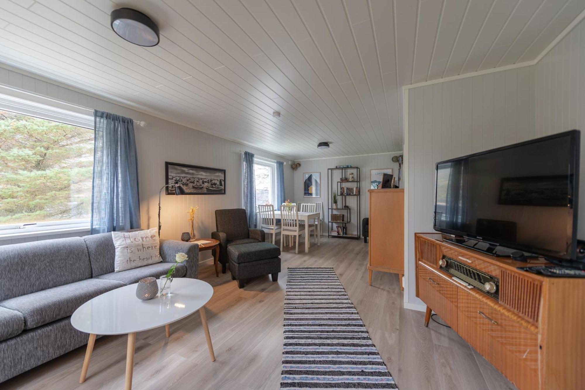 Cozy House By The Fjord In The Heart Of Lofoten Reine Exterior foto